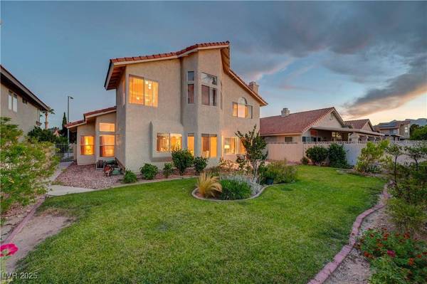 8416 Dry Cliff CIR, Las Vegas, NV 89128