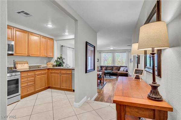 10528 Tugaloo AVE, Las Vegas, NV 89129