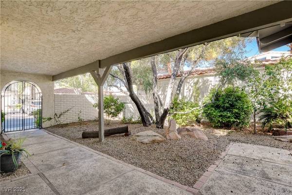 1909 Plaza Del Dios, Las Vegas, NV 89102