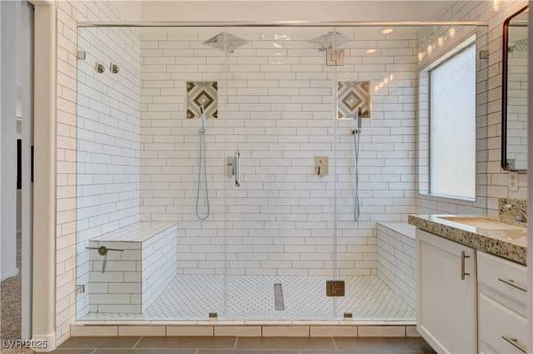 9520 Silver Frost ST, Las Vegas, NV 89123