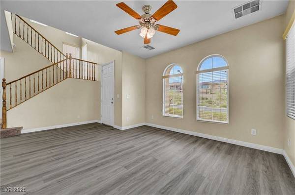 12052 Hathaway Pines LN, Las Vegas, NV 89138