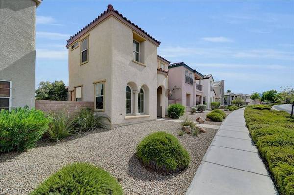 12052 Hathaway Pines LN, Las Vegas, NV 89138