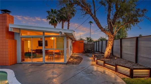 1995 Caballero WAY, Las Vegas, NV 89169