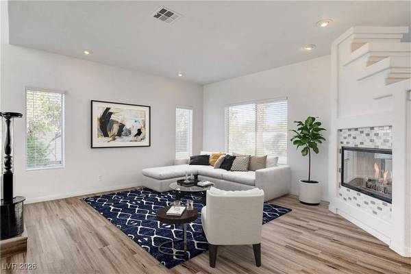 9520 Silver Frost ST, Las Vegas, NV 89123