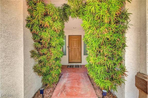 4412 N Pioneer WAY, Las Vegas, NV 89129