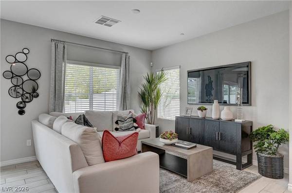 7334 N Decatur BLVD #2, Las Vegas, NV 89131