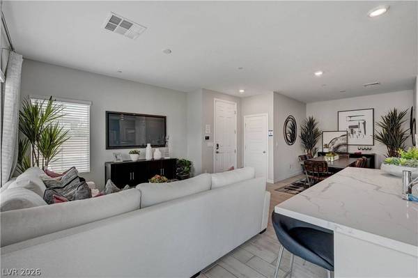 7334 N Decatur BLVD #2, Las Vegas, NV 89131