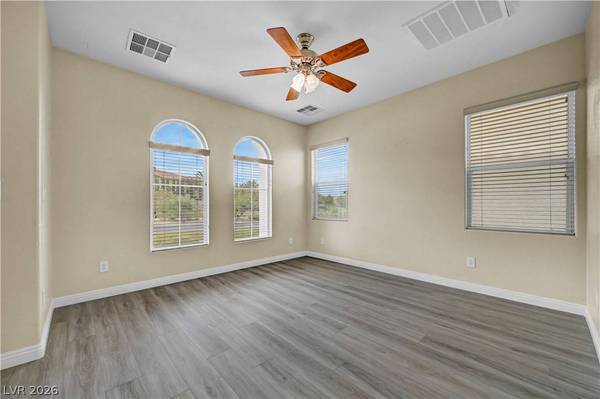 12052 Hathaway Pines LN, Las Vegas, NV 89138