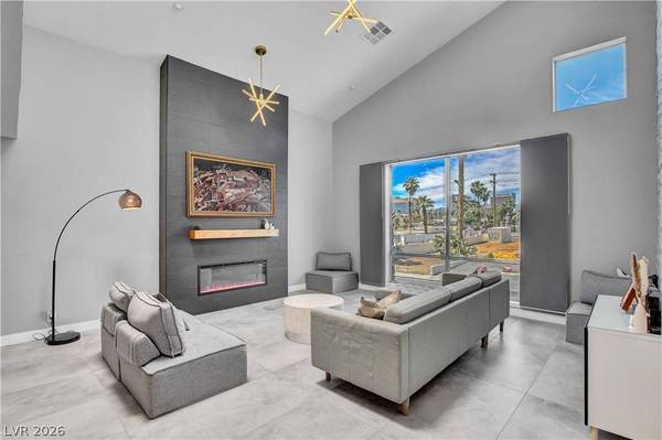 121 S 11th ST, Las Vegas, NV 89101