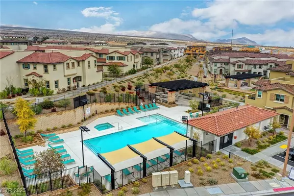 4 Lomita Heights DR, Las Vegas, NV 89138