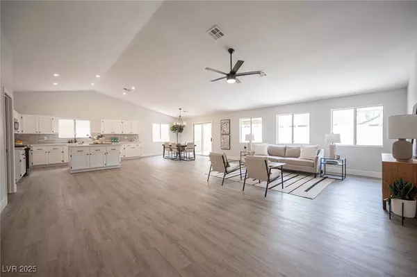 10712 Aire DR, Las Vegas, NV 89144