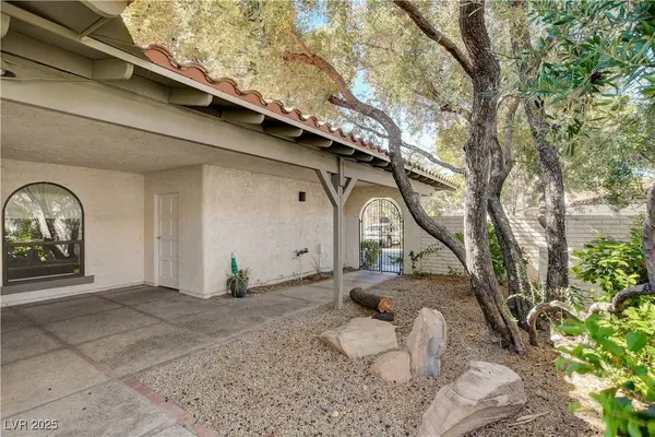 1909 Plaza Del Dios, Las Vegas, NV 89102