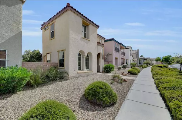 12052 Hathaway Pines LN, Las Vegas, NV 89138