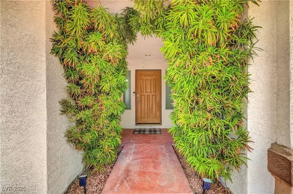 4412 N Pioneer WAY, Las Vegas, NV 89129