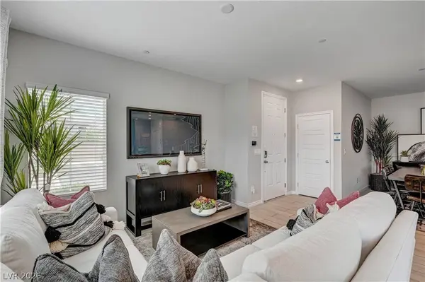 7334 N Decatur BLVD #2, Las Vegas, NV 89131