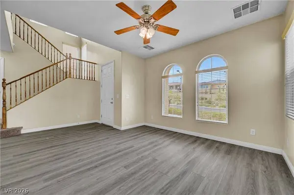 12052 Hathaway Pines LN, Las Vegas, NV 89138