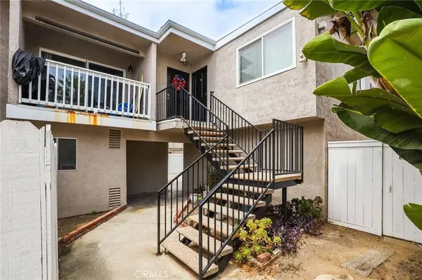 205 13th, Huntington Beach, CA 92648