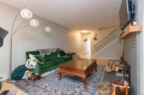 1287 Verdier Ave #6, Central Saanich, BC V8M 1H1