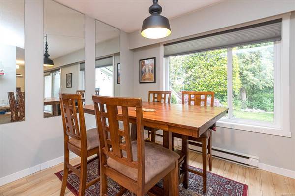 1287 Verdier Ave #6, Central Saanich, BC V8M 1H1