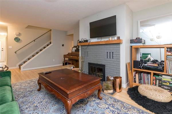 1287 Verdier Ave #6, Central Saanich, BC V8M 1H1