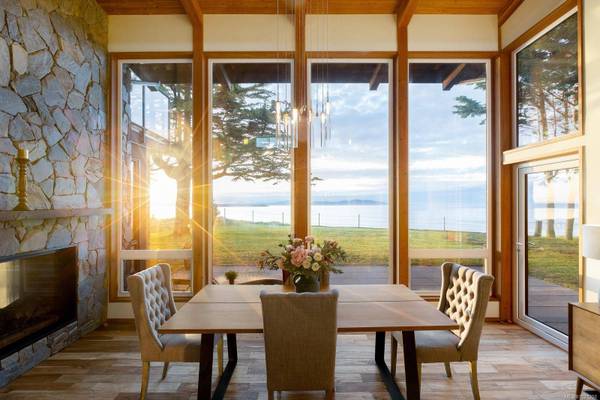 3300 Livesay Rd, Central Saanich, BC V8M 1W7