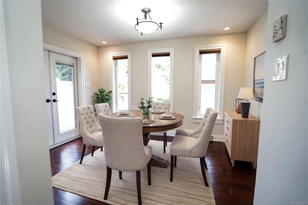 2617 Doncaster Dr, Victoria, BC V8R 2W5