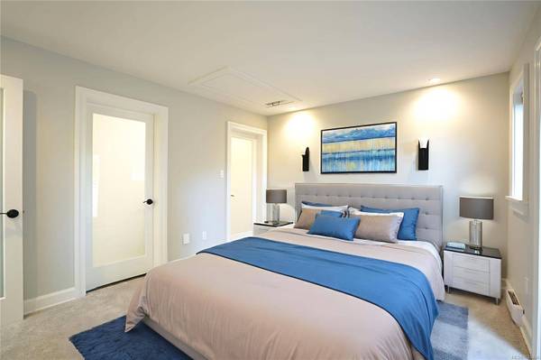 2617 Doncaster Dr, Victoria, BC V8R 2W5