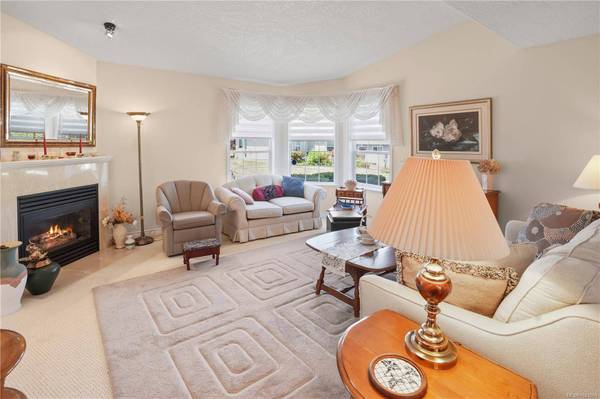 101 Raven Crt, View Royal, BC V9A 7M2