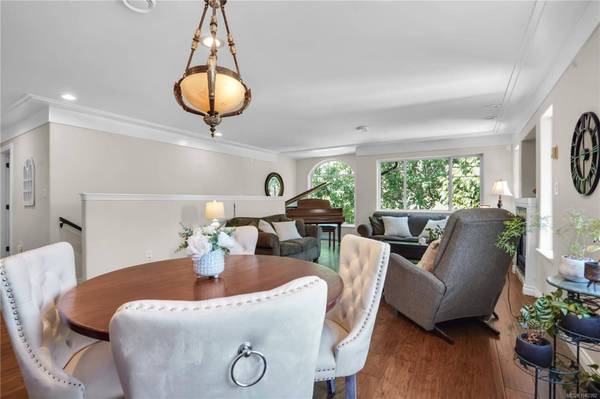 2035 Gourman Pl, Langford, BC V9B 6A9