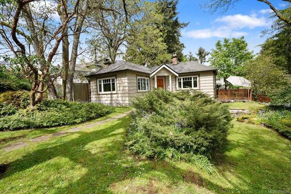 180 Island Hwy, View Royal, BC V9B 1G2