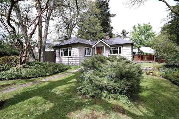 180 Island Hwy, View Royal, BC V9B 1G2