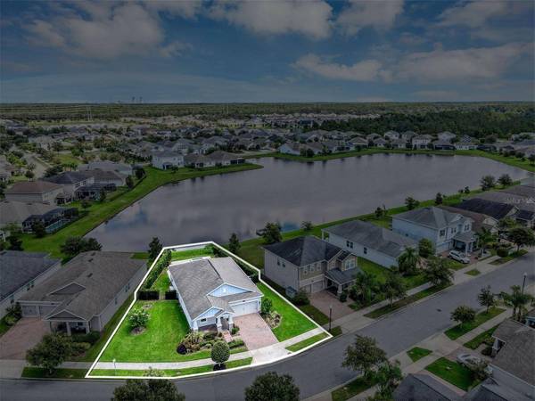 10193 LOVEGRASS LN, Orlando, FL 32832