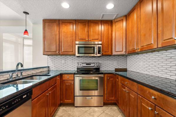 101 S EOLA DR #1010, Orlando, FL 32801