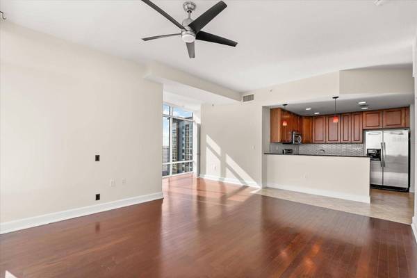101 S EOLA DR #1010, Orlando, FL 32801