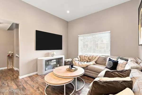 565 Clubhouse Drive, Middletown, NJ 07748