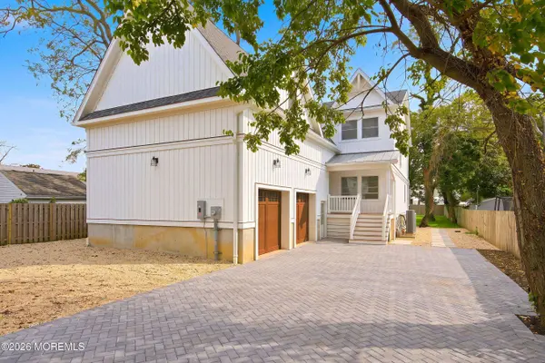 825 Trenton Avenue, Point Pleasant, NJ 08742