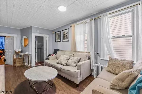 246 Ackerman Ave, Clifton City, NJ 07011