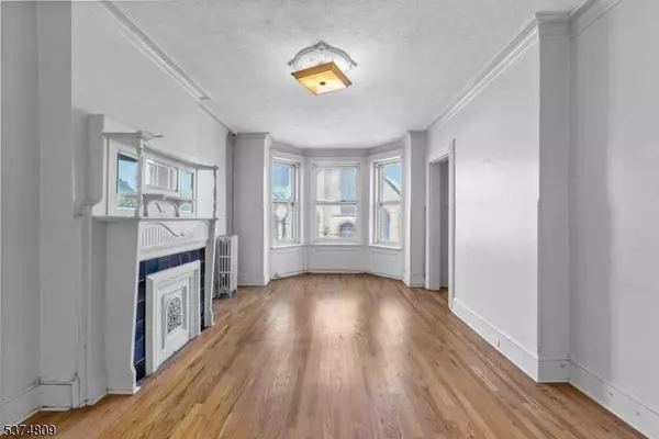 47 Roseville Ave, Newark City, NJ 07107