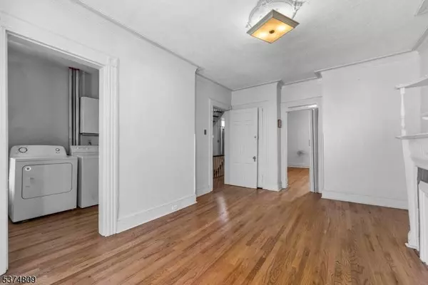 47 Roseville Ave, Newark City, NJ 07107