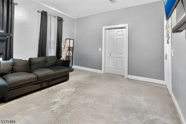 73 Tillinghast St, Newark City, NJ 07108