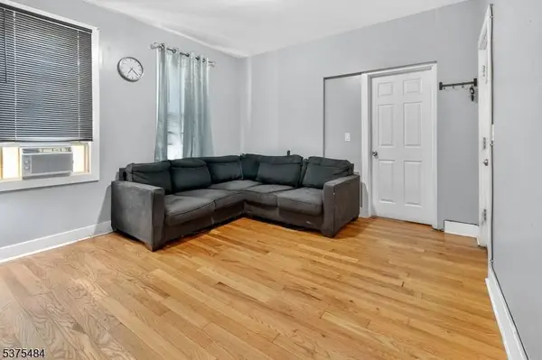 73 Tillinghast St, Newark City, NJ 07108