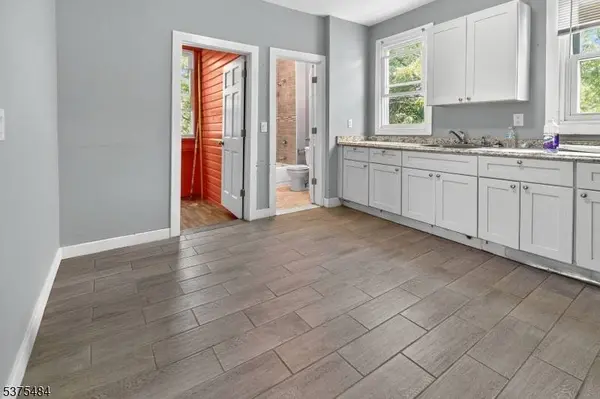 73 Tillinghast St, Newark City, NJ 07108