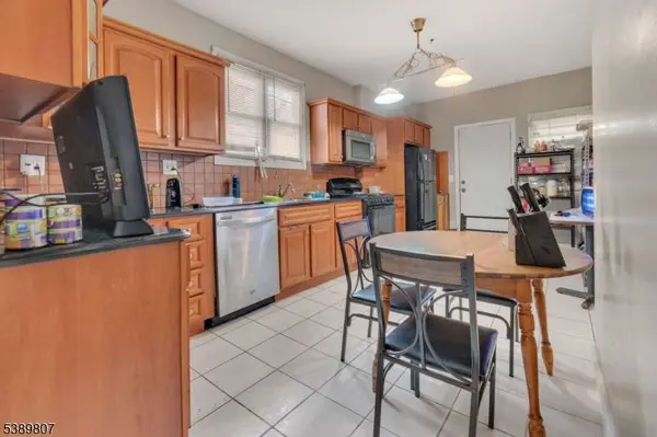 42 Nairn Pl, Newark City, NJ 07108