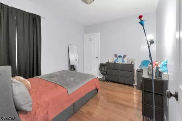 399 S 8Th St, Newark City, NJ 07103