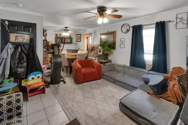 439 Hillside Ave, Saddle Brook Twp., NJ 07663