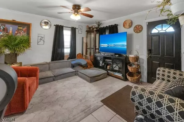 439 Hillside Ave, Saddle Brook Twp., NJ 07663