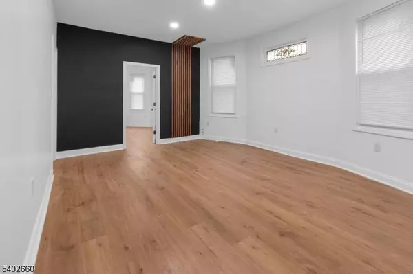 45 Seymour Ave, Newark City, NJ 07108