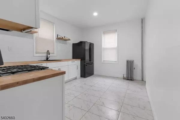 45 Seymour Ave, Newark City, NJ 07108