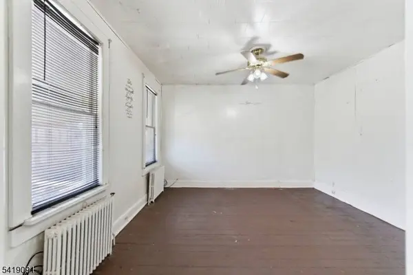 158 Fulton Ave, Jersey City, NJ 07305