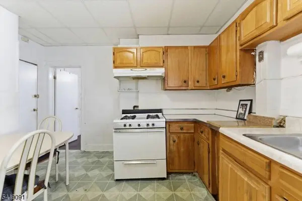 158 Fulton Ave, Jersey City, NJ 07305